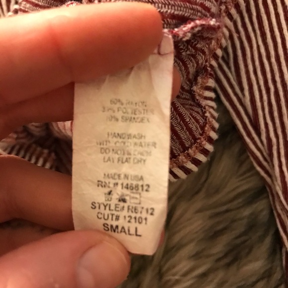 🦇 Size small long sleeve crop top - Picture 5 of 7